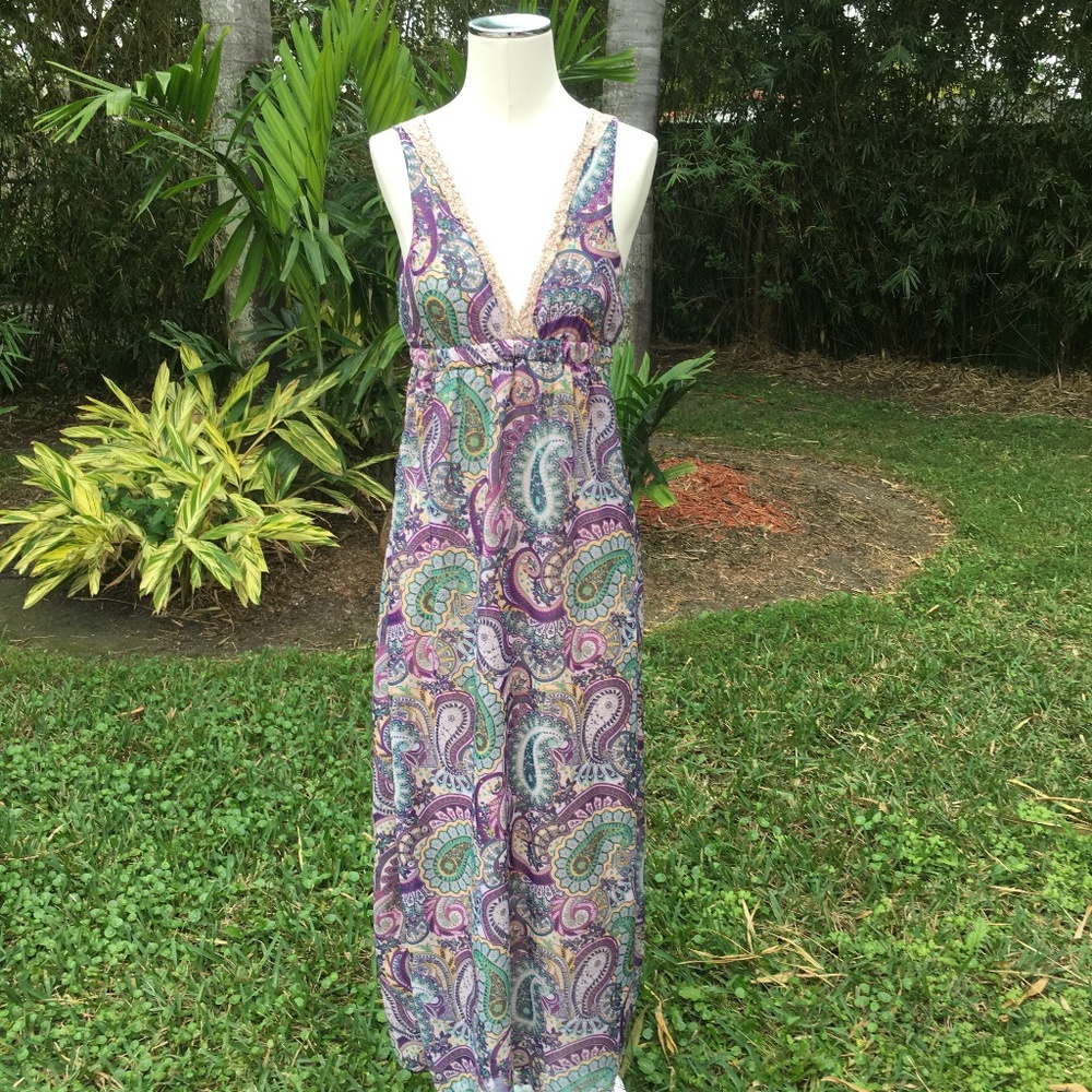 BOHO DRESS | PLUNGING NECK LINE